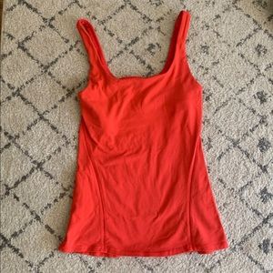 lululemon tank top -  size 6 - with bra - coral